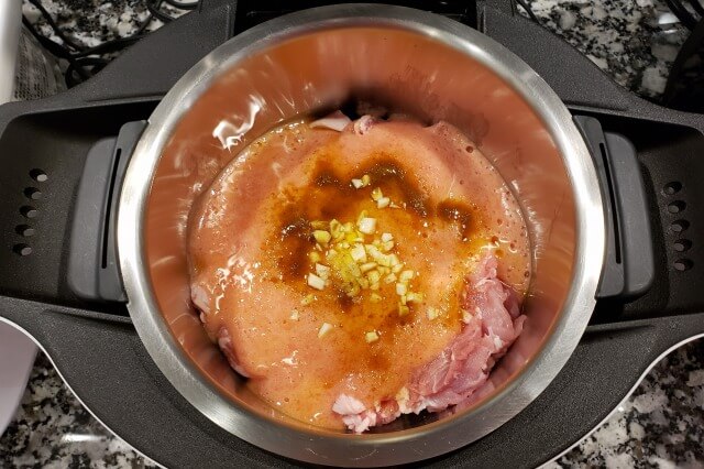 【ホットクック】豚肉とフレッシュトマトの煮込み｜料理の手順
