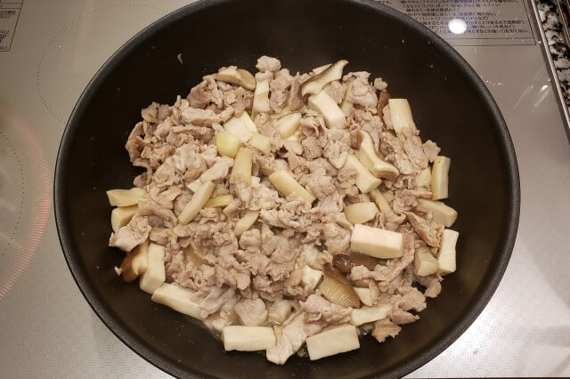 豚肉とエリンギのオイスターソース炒めのレシピ｜料理の手順