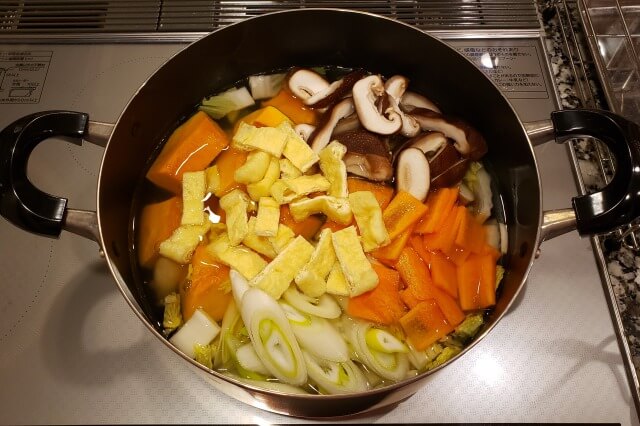 鶏肉とかぼちゃのほうとうの料理の手順｜ 山梨の鍋の味を再現します明します 