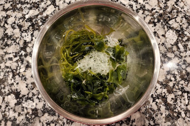 海藻サラダの料理の手順